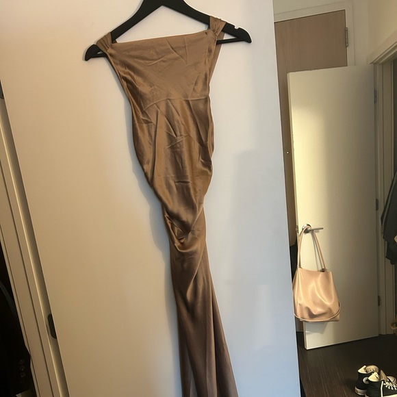 silky REFORMATION CASSETTE DRESS - BROWN (croissant) - Picture 3 of 7